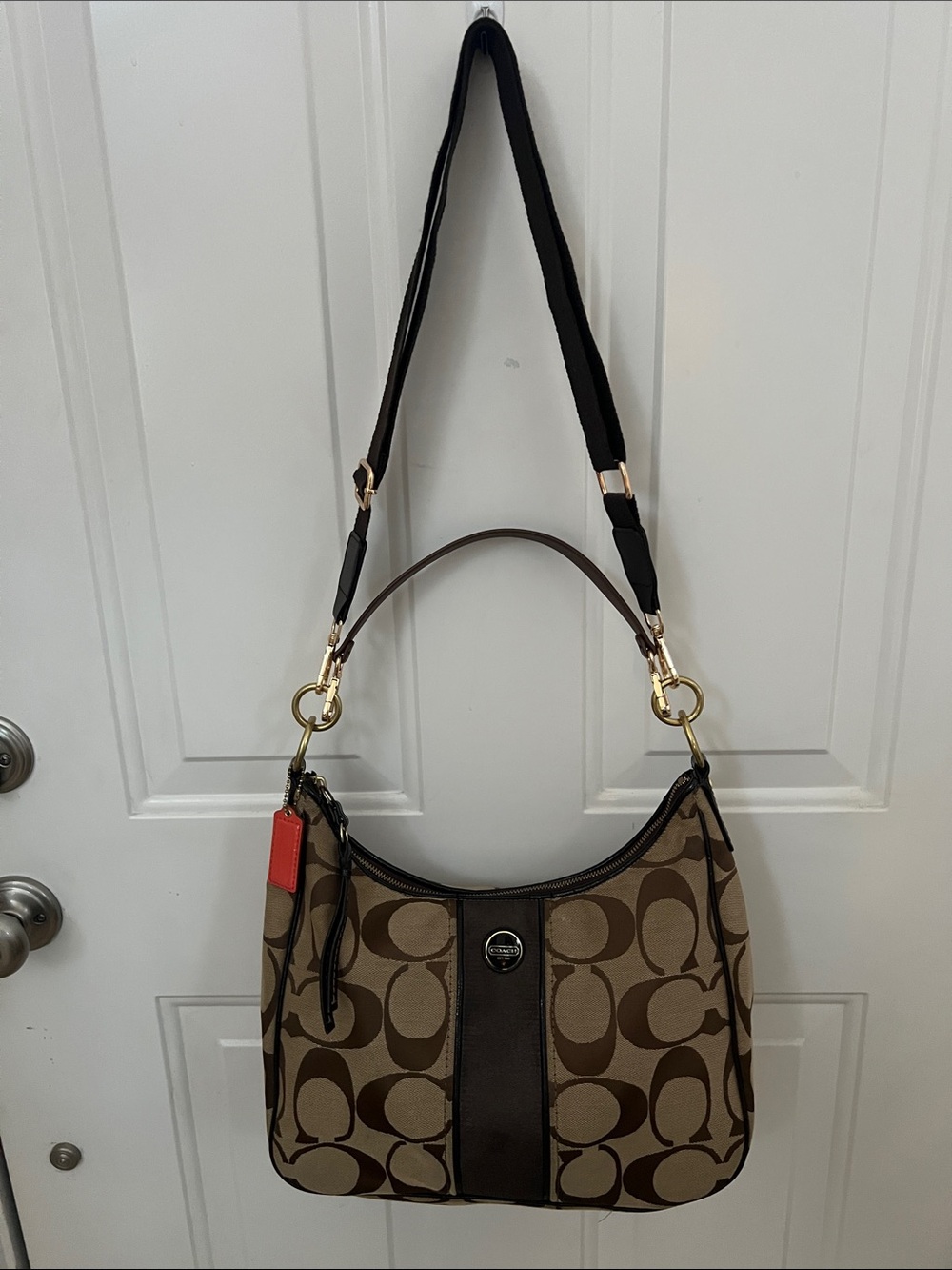 Coach signature hobo shoulder/crossbody bag